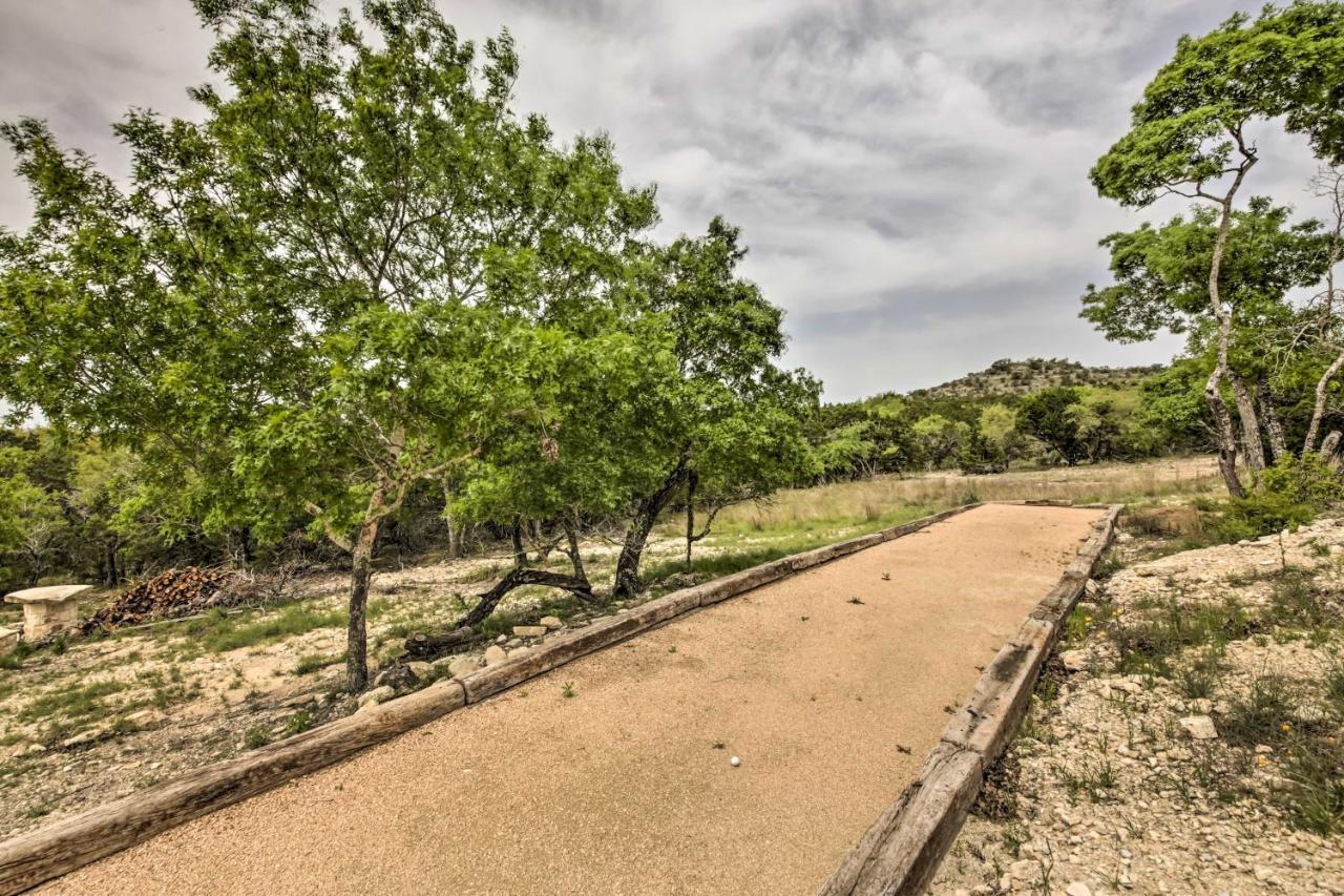 Вілла Ladera Wimberley Estate On 13 Acres With Hot Tub Екстер'єр фото